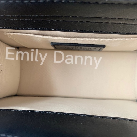 JACQUEMUS Le Chiquito moyen leather handbag - Picture 7 of 11